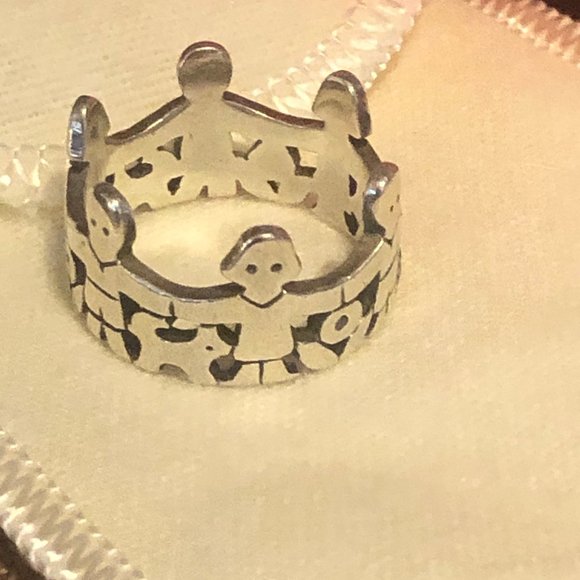 James Avery Silver Crown Ring - Picture 5 of 7
